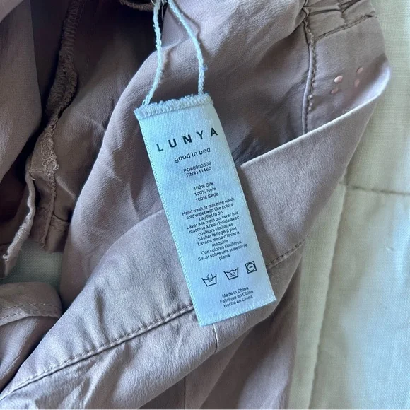 Lunya Tee Sleep Set Washable Silk - Picture 5 of 6